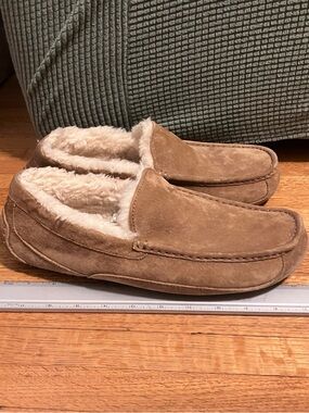Ugg Ascot Slipper